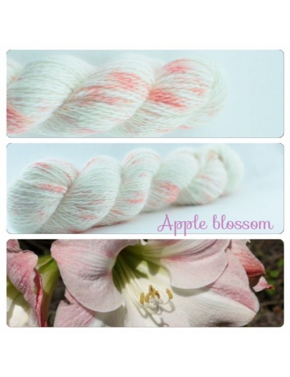 "Apple Blossom" Fil fingering 100 % Angora Français