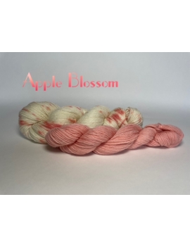 "Apple Blossom" Fil Mérinos Alpaga & Nylon